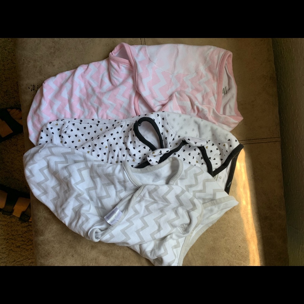 Swaddle me swaddles- size small